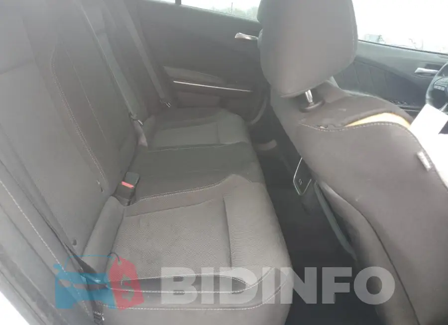 2C3CDXJG8KH611824 Photo# 10