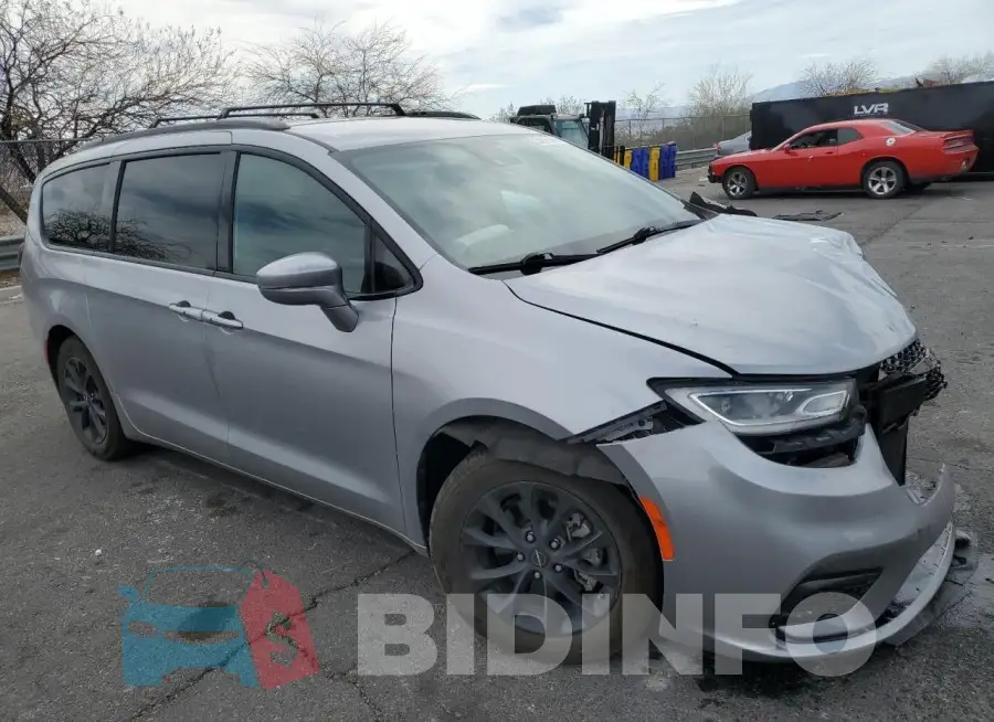 2C4RC1FG4MR593043 Photo# 4