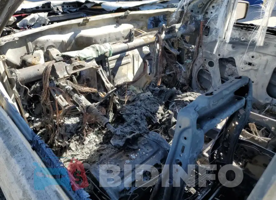 3GCNWAEH8MG369117 Photo# 8