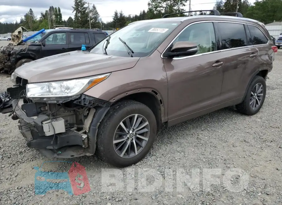 5TDJZRFH4JS862423 Photo# 1