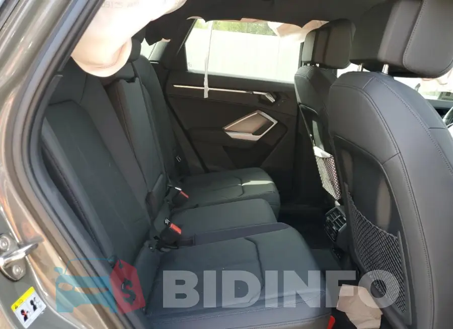 WA1DECF33M1082709 Photo# 10