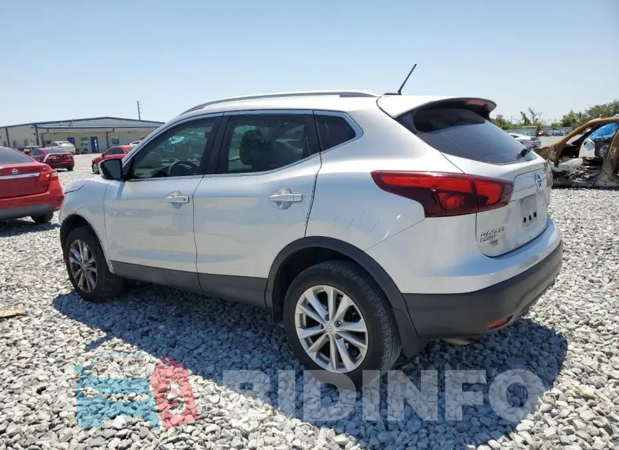 JN1BJ1CPXHW009935 Photo# 2