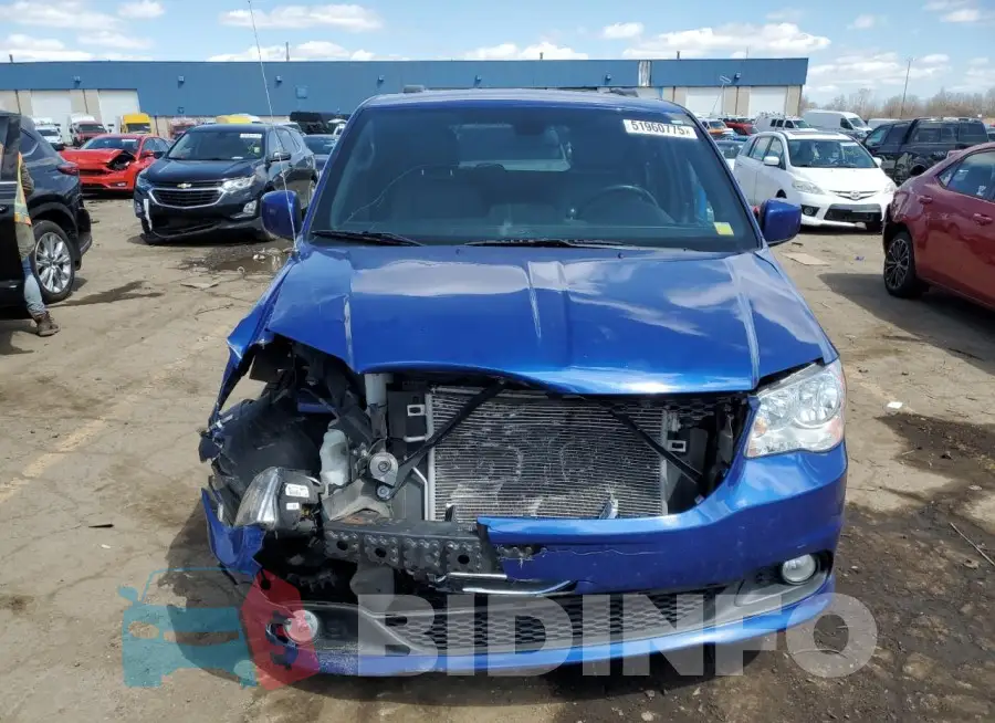 2C4RDGEG4KR661176 Photo# 5