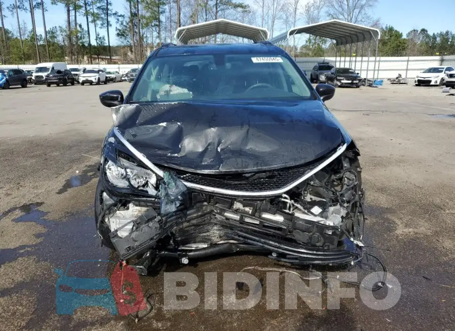 2C4RC1DG1LR266018 Photo# 5