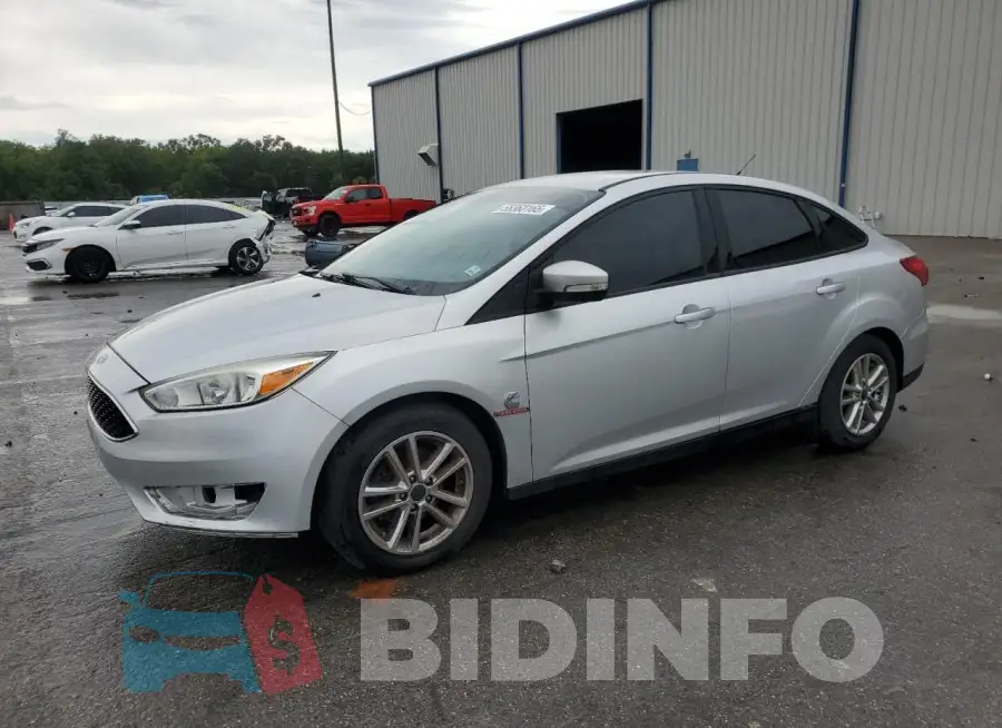 1FADP3F2XGL328287 Photo# 1