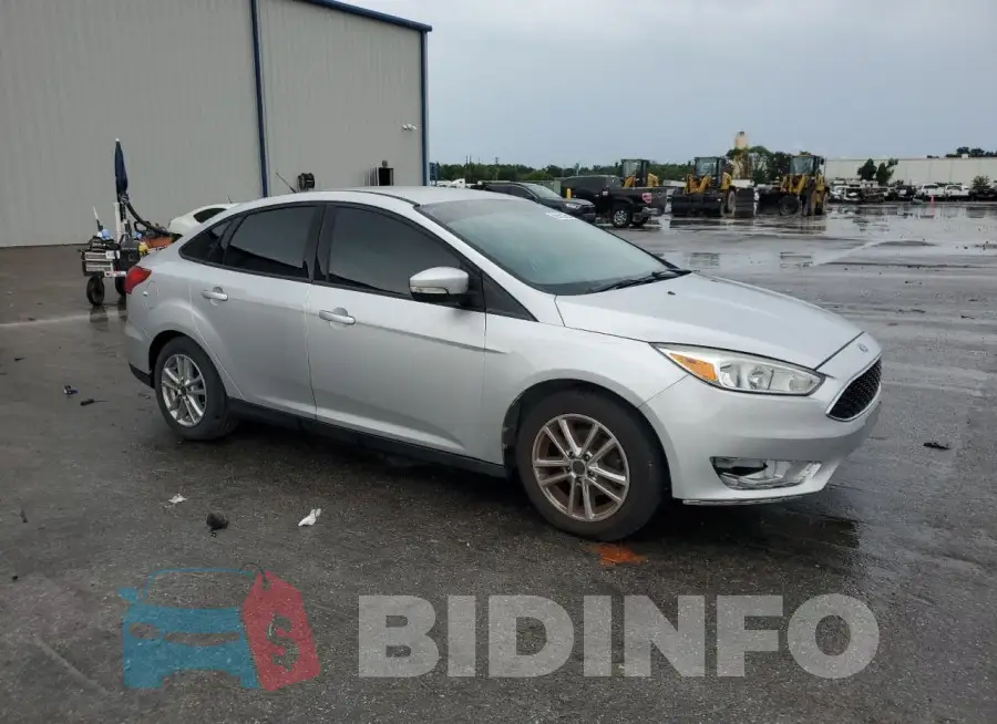 1FADP3F2XGL328287 Photo# 4