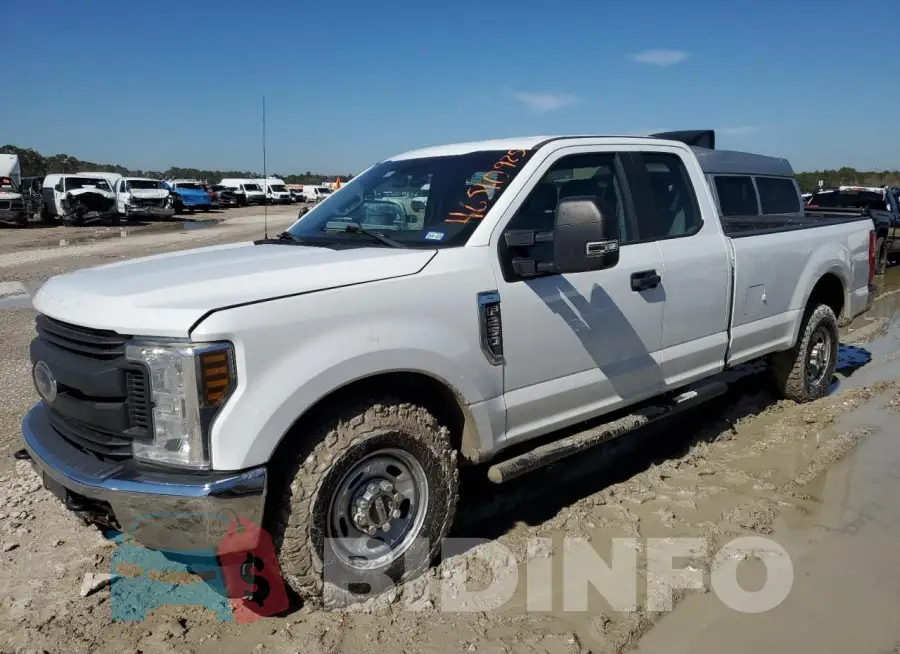 1FT7X2A62JEB82068 Photo# 1