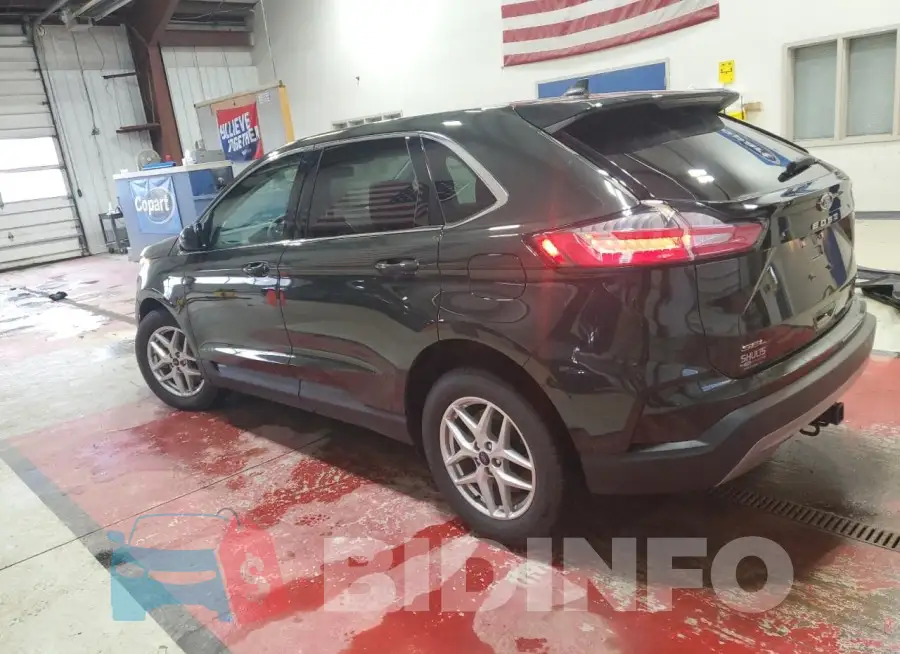 2FMPK4J97NBB10820 Photo# 2