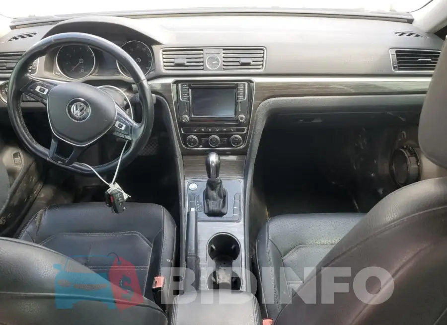 1VWBS7A32GC015125 Photo# 8
