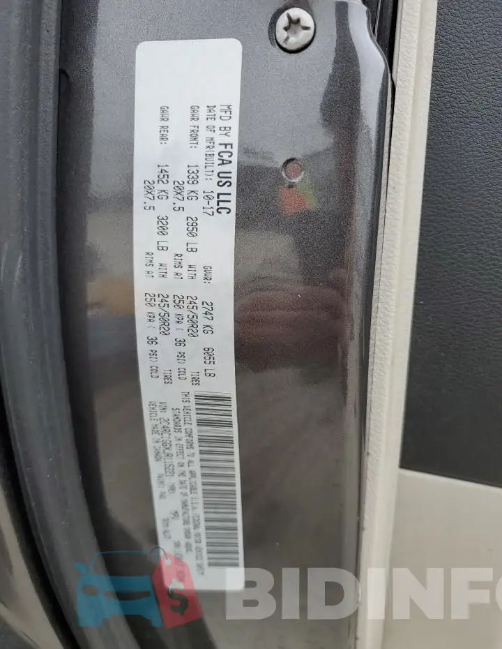 2C4RC1GGXJR115221 Photo# 13