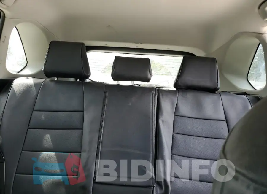 2T3G1RFV2NC295867 Photo# 10