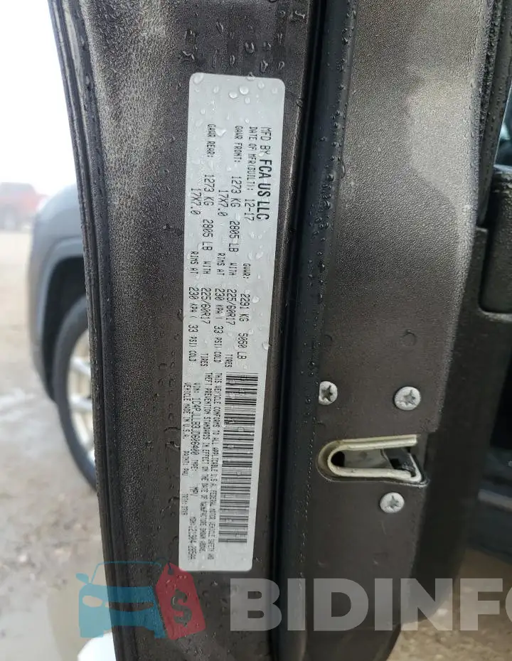 1C4PJLLB3JD606400 Photo# 13