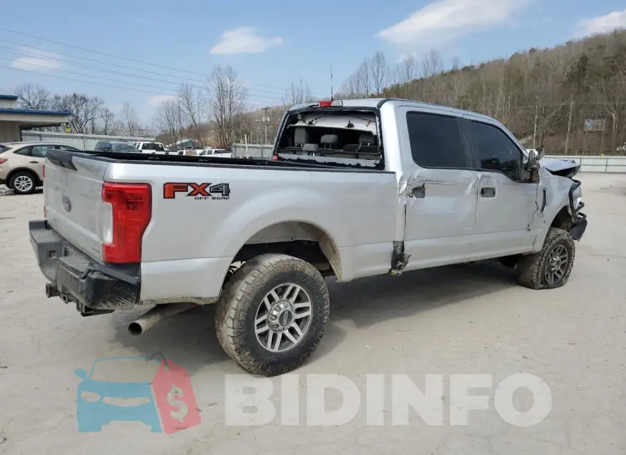 1FT7W2B62JEB73128 Photo# 3