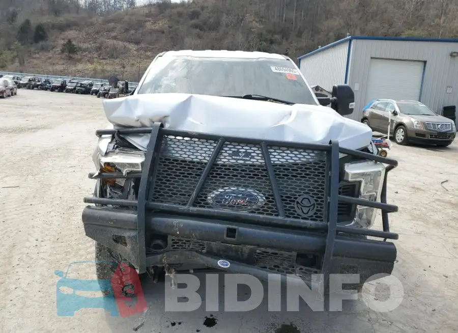 1FT7W2B62JEB73128 Photo# 5
