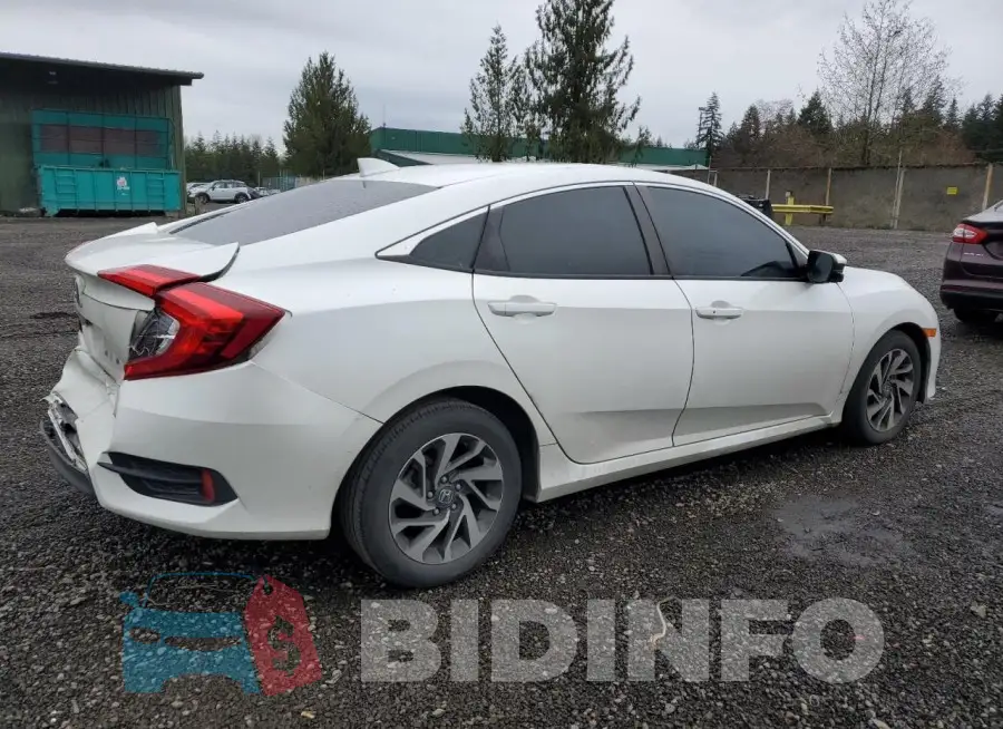 19XFC2F83HE223999 Photo# 3