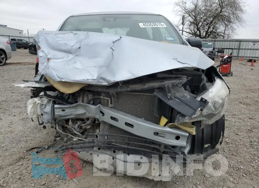 ML32AUHJ9MH004570 Photo# 5