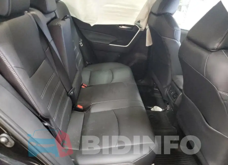 2T3A1RFV7RC418168 Photo# 10
