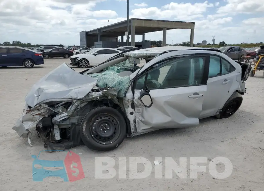 5YFB4MDE4RP223994 Photo# 1