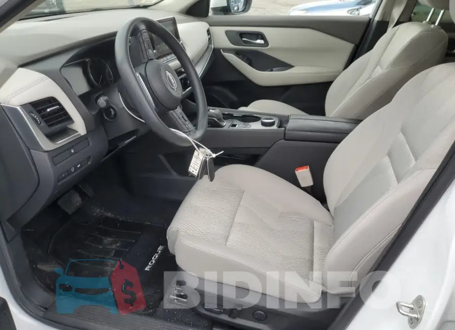 JN8BT3BB4RW422805 Photo# 7