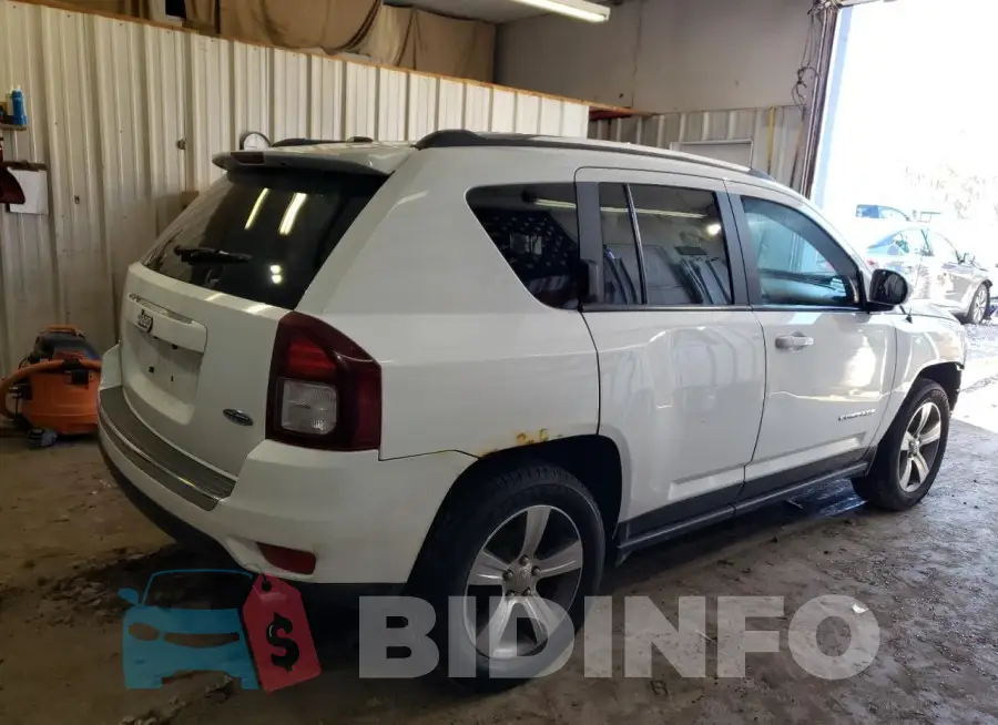 1C4NJDEB4HD153814 Photo# 3
