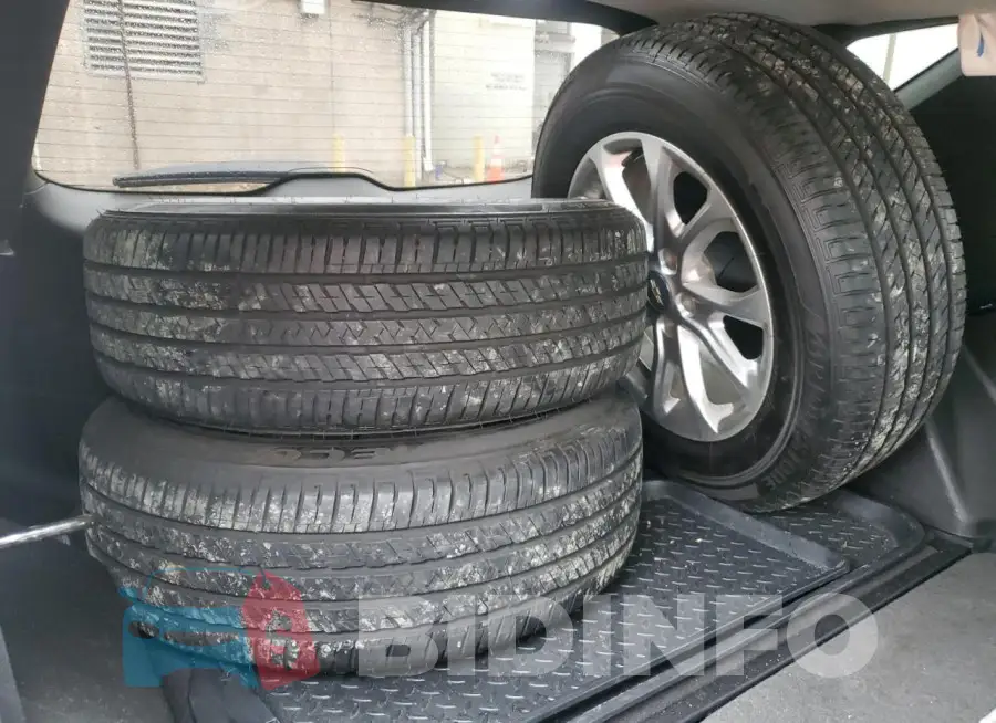 2GNAXTEV3L6190367 Photo# 13