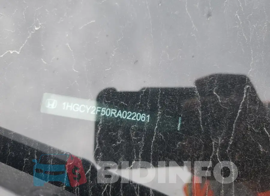1HGCY2F50RA022061 Photo# 13