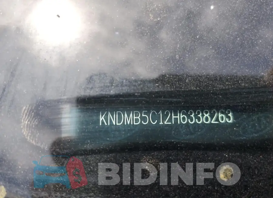 KNDMB5C12H6338263 Photo# 13