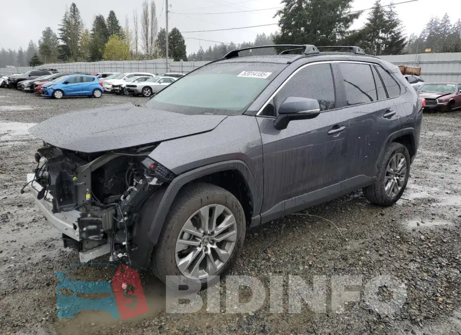 2T3A1RFV8NC317649 Photo# 1