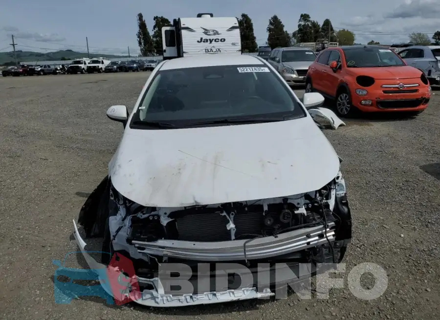 JTDBCMFE6RJ025843 Photo# 5