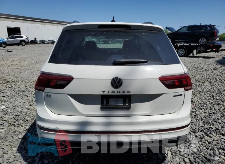 3VV8B7AX6NM038047 Photo# 6