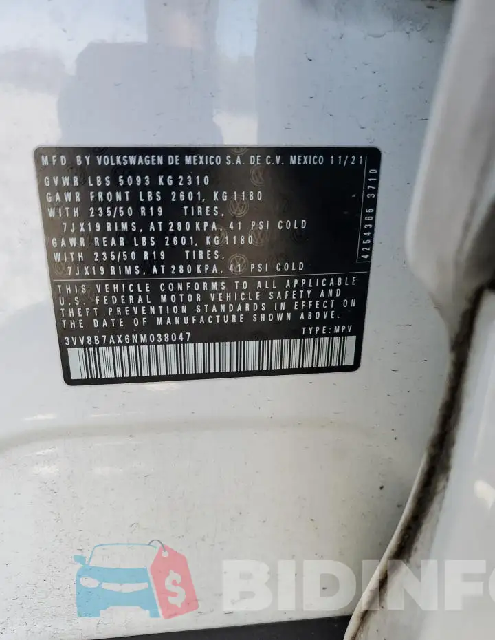 3VV8B7AX6NM038047 Photo# 13