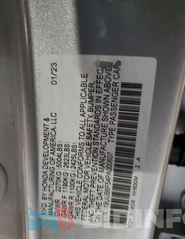 19UUB6F54PA000607 Photo# 13