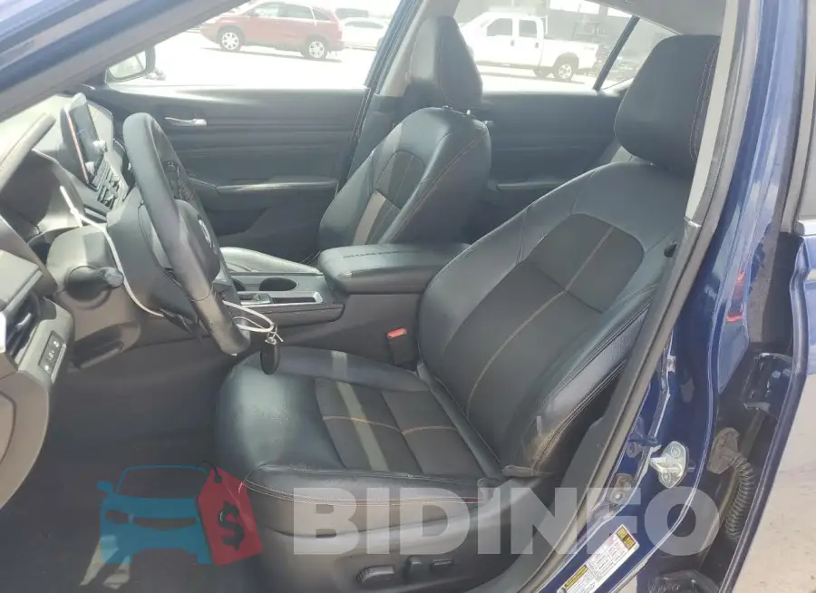 1N4BL4CV3KC165627 Photo# 7