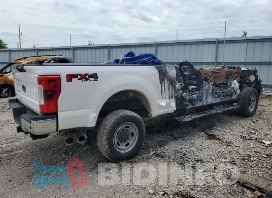 1FT7W2BT5JEB80824 Photo# 3
