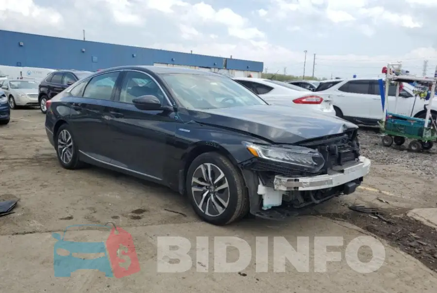 1HGCV3F57MA004549 Photo# 4