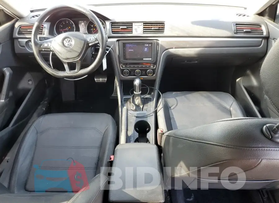 1VWDT7A38HC078785 Photo# 8