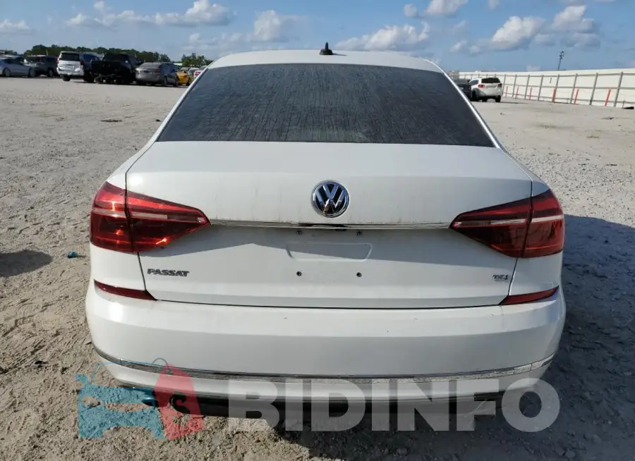 1VWDT7A38HC078785 Photo# 6