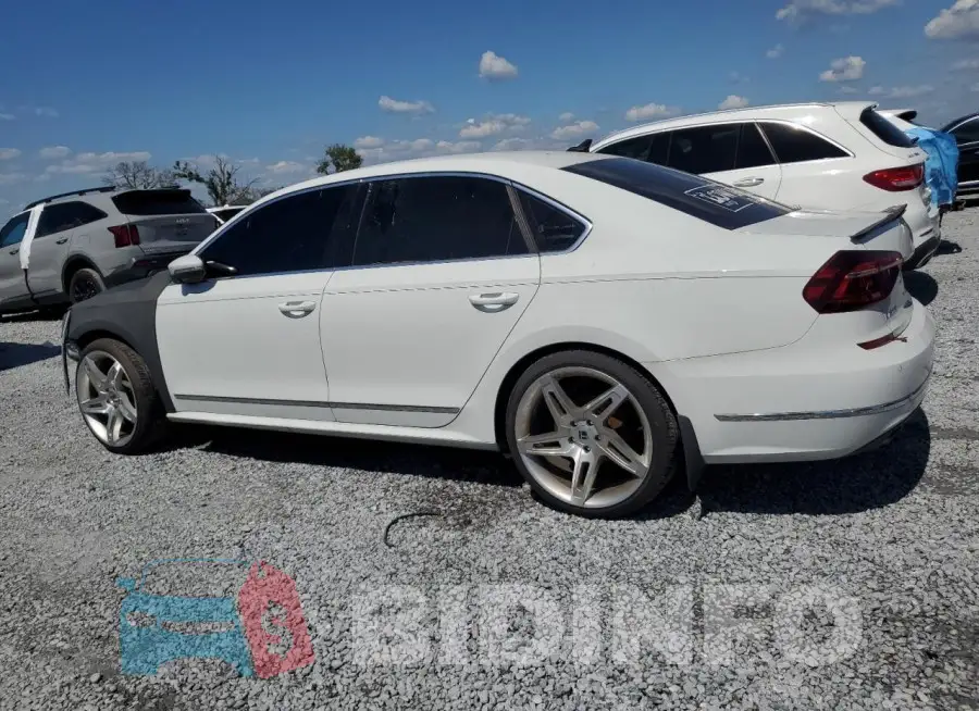 1VWGT7A35HC027550 Photo# 2