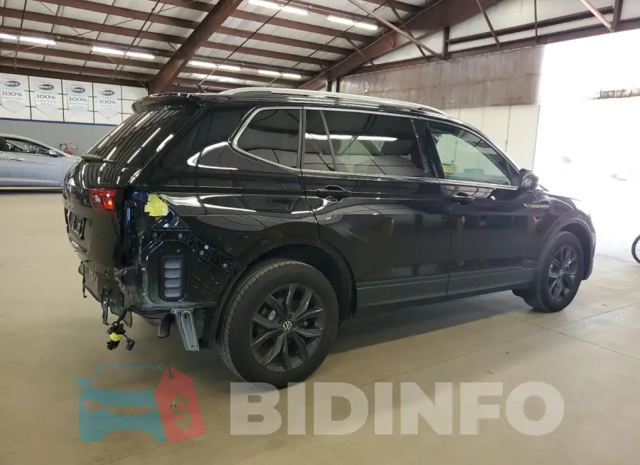 3VV3B7AX2RM069974 Photo# 3