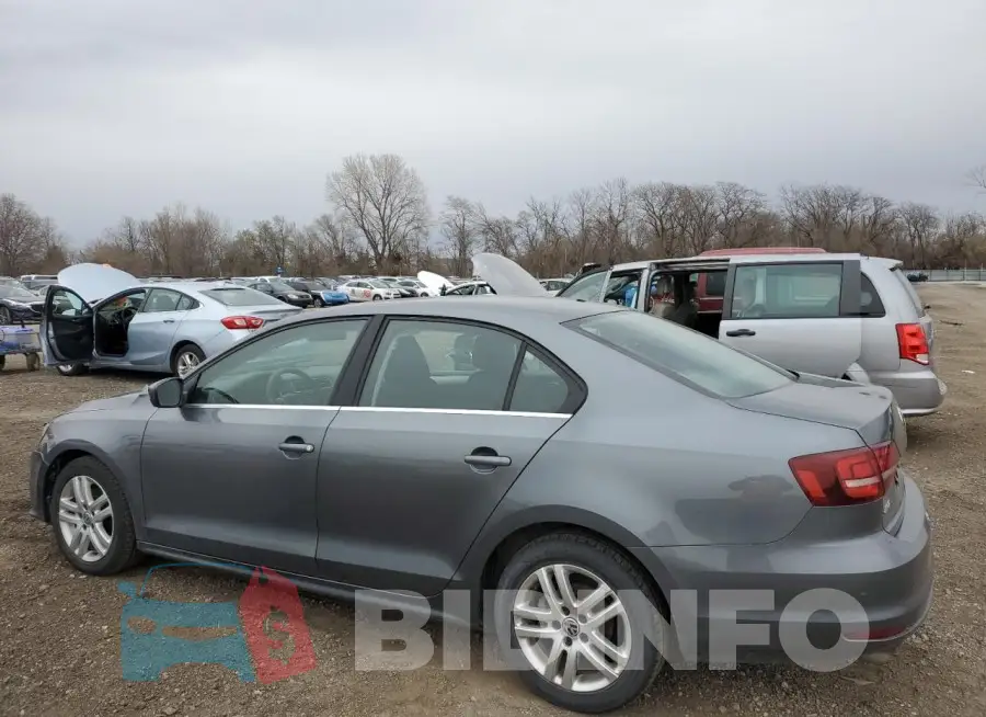 3VW2B7AJXHM258731 Photo# 2