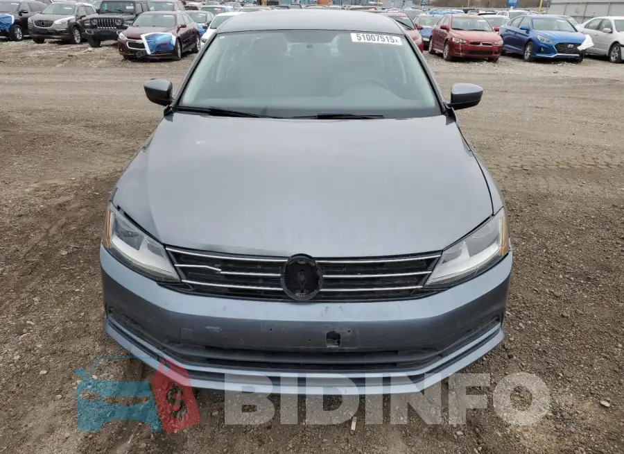 3VW2B7AJXHM258731 Photo# 5
