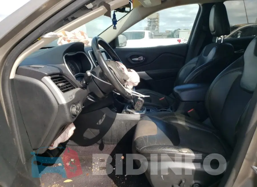 1C4PJLLB6JD584019 Photo# 7