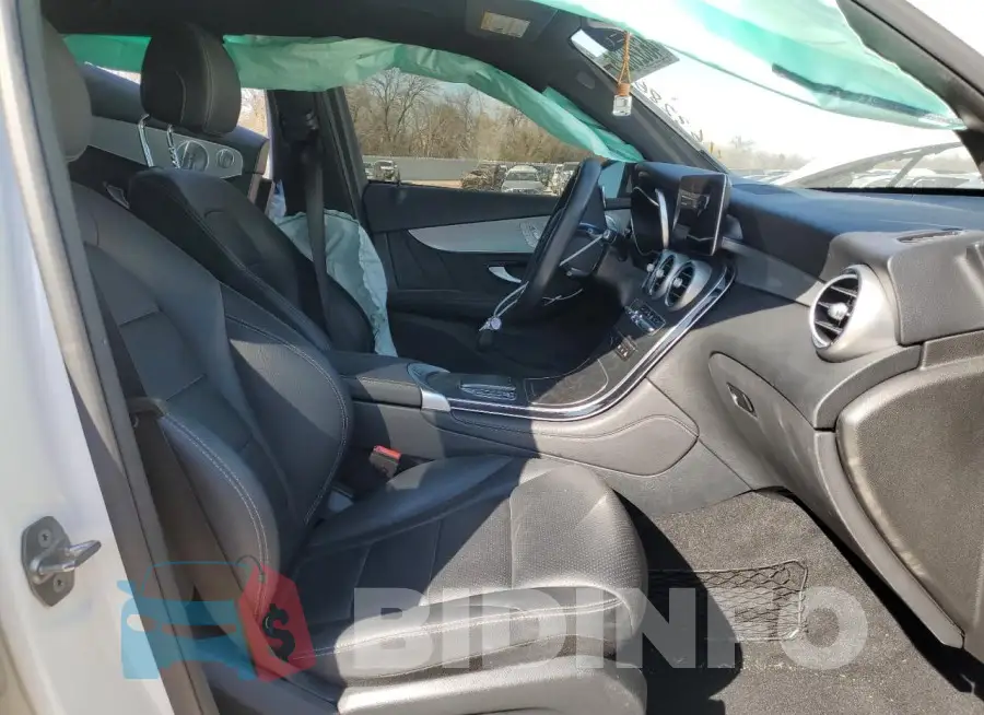 W1N0G8DB2LF808673 Photo# 7