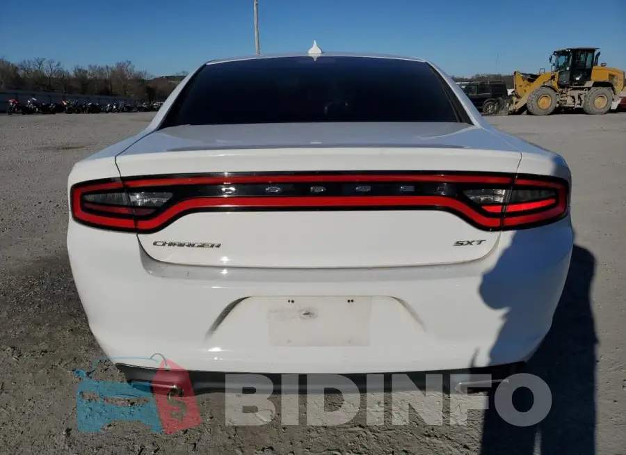 2C3CDXHG4HH562524 Photo# 6