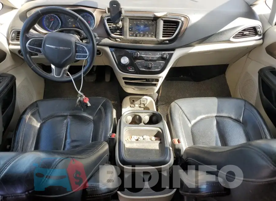 2C4RC1BGXJR142653 Photo# 8