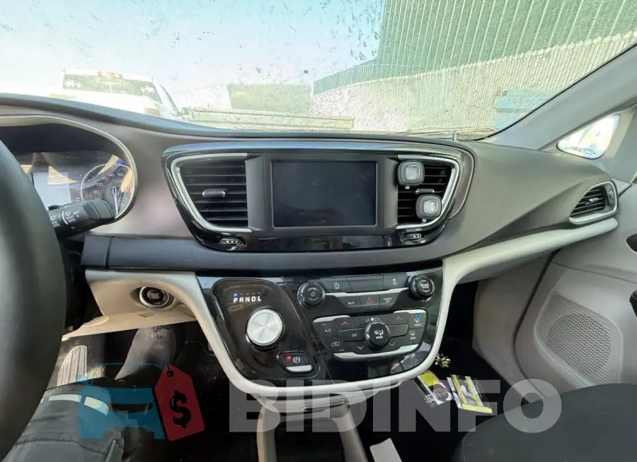 2C4RC1ZG6RR124068 Photo# 8