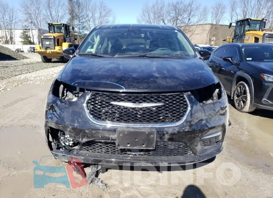2C4RC3BG9PR528145 Photo# 5