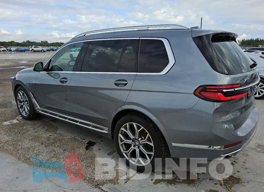 5UX23EM08R9V48892 Photo# 2