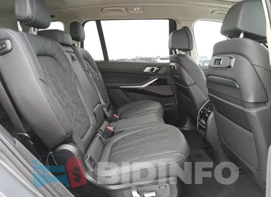 5UX23EM08R9V48892 Photo# 11