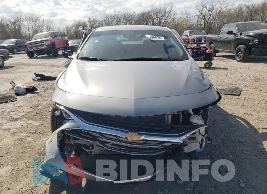 1G1ZB5ST4SF117255 Photo# 5